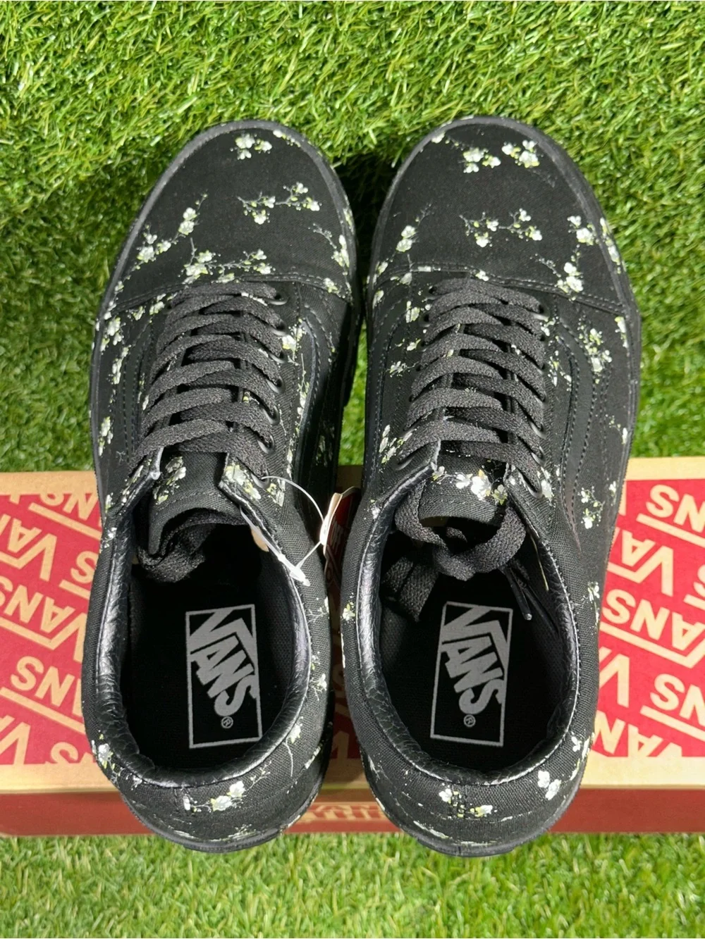 Vans Old Skool MTE Black Leather, Men’s 7/ Women’s 8.5 , VN000ZDKGZH